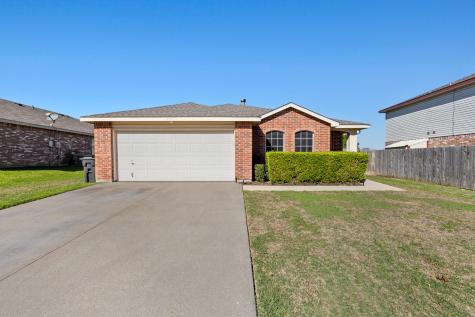 1027 Mazourka Drive Arlington TX 76001