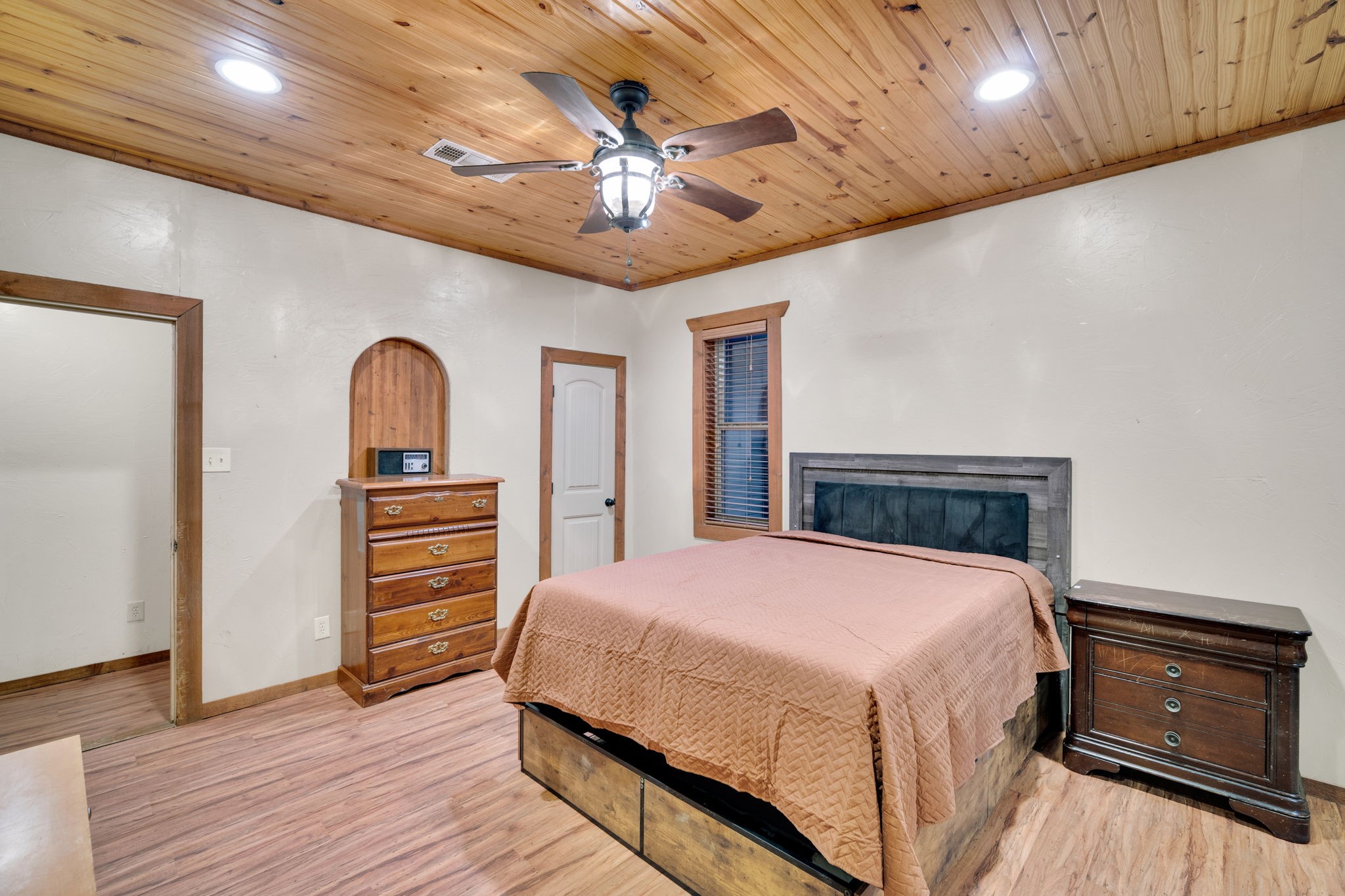 200 W Davis Avenue Alvarado TX 76009