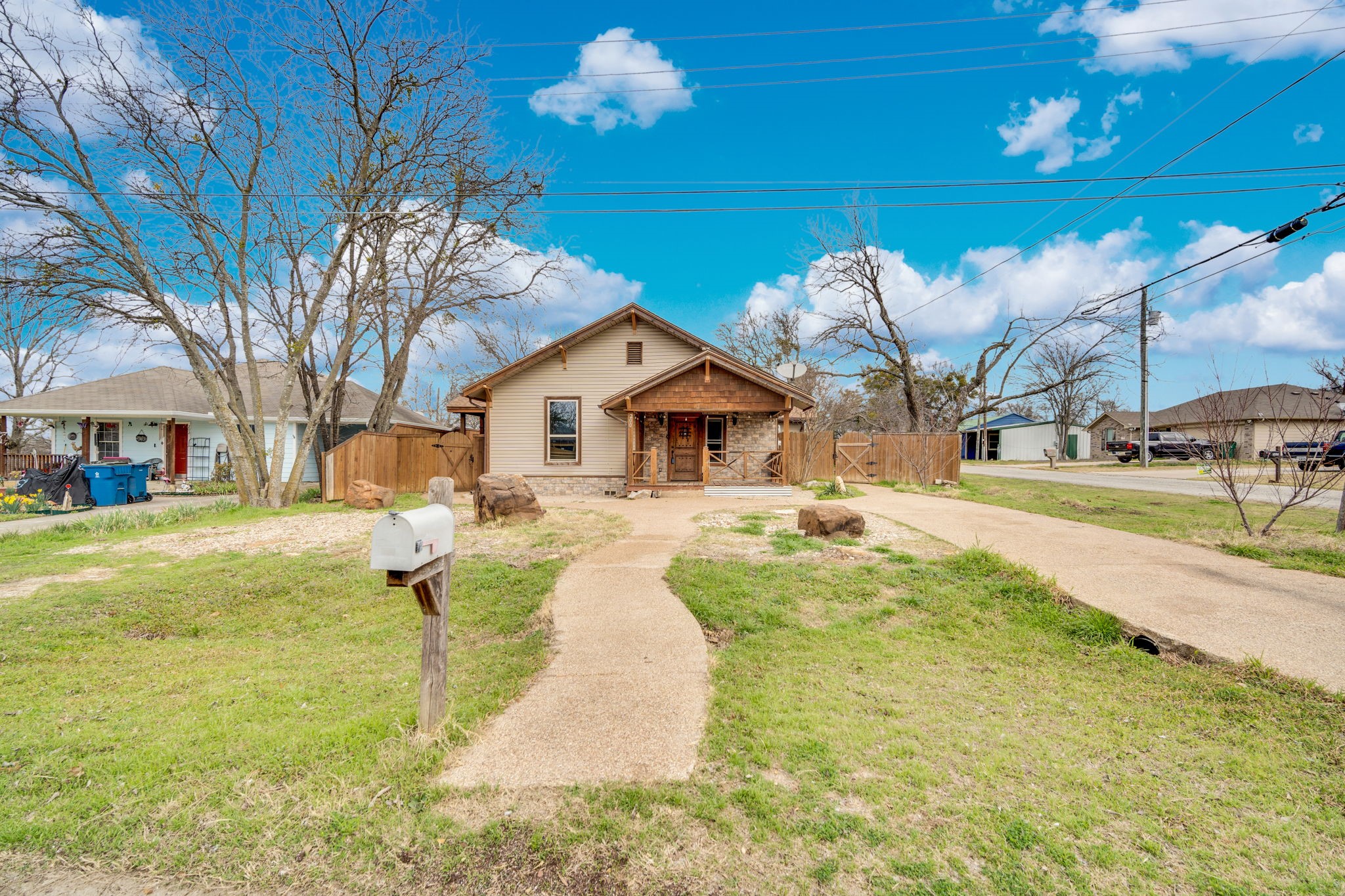 200 W Davis Avenue Alvarado TX 76009