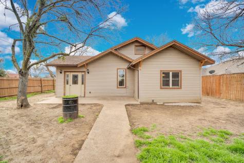 200 W Davis Avenue Alvarado TX 76009