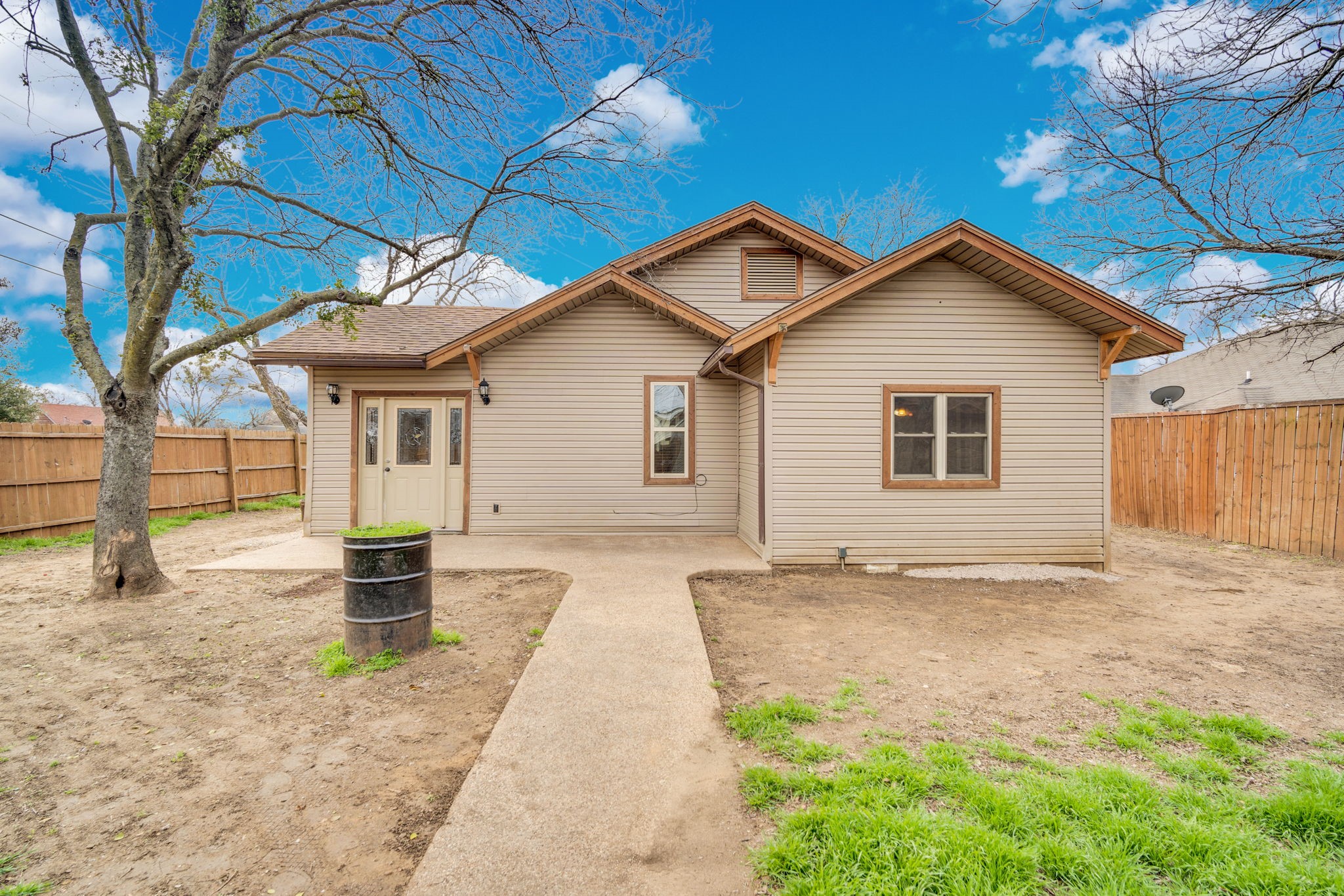 200 W Davis Avenue Alvarado TX 76009