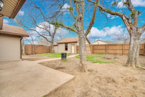 200 W Davis Avenue Alvarado TX 76009