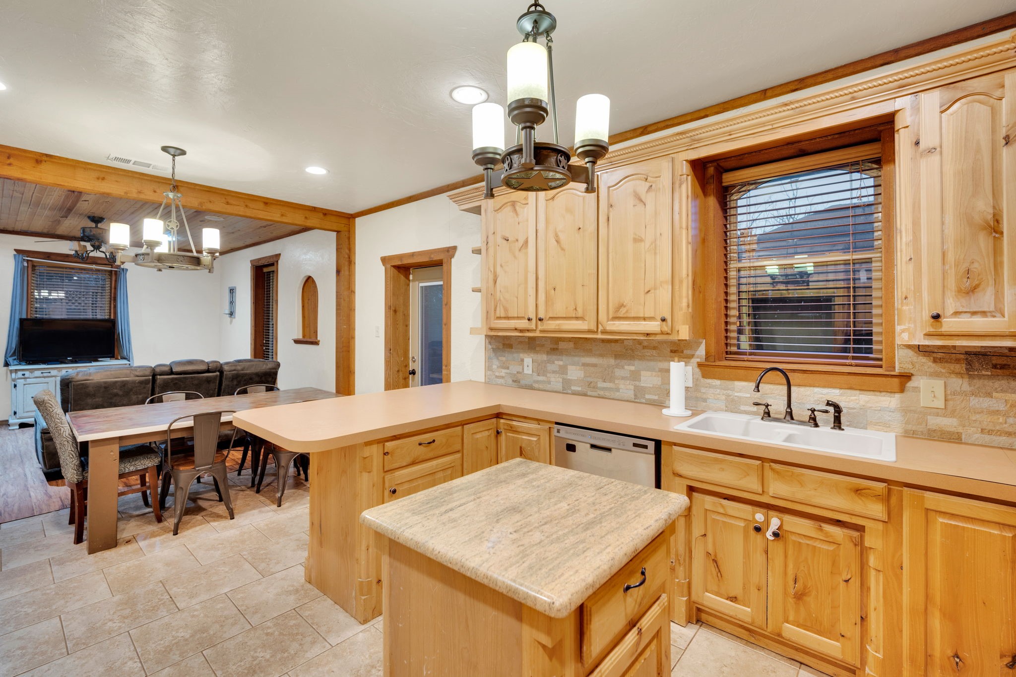 200 W Davis Avenue Alvarado TX 76009