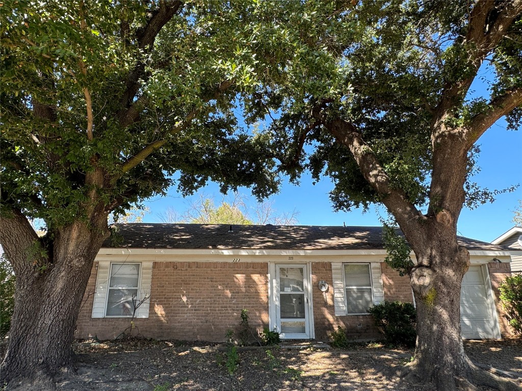 223 Redwood Street Mesquite TX 75181