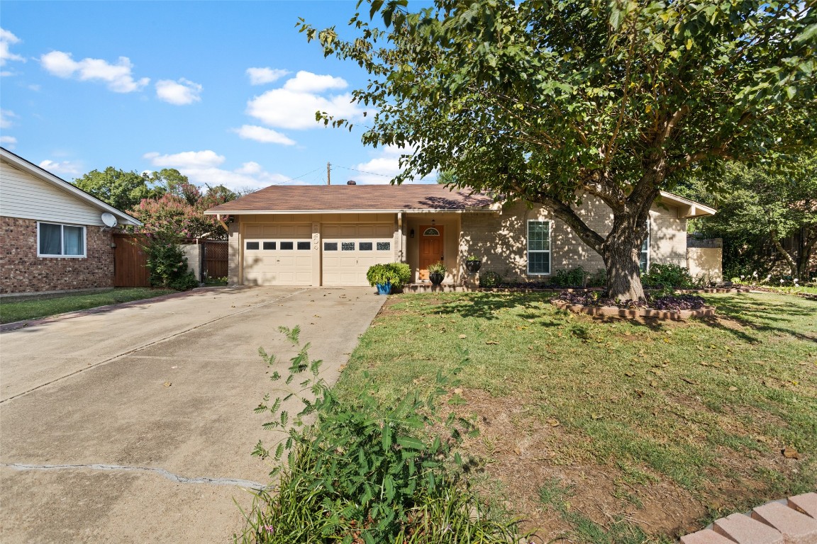 2204 Cecilia Court Irving TX 75060
