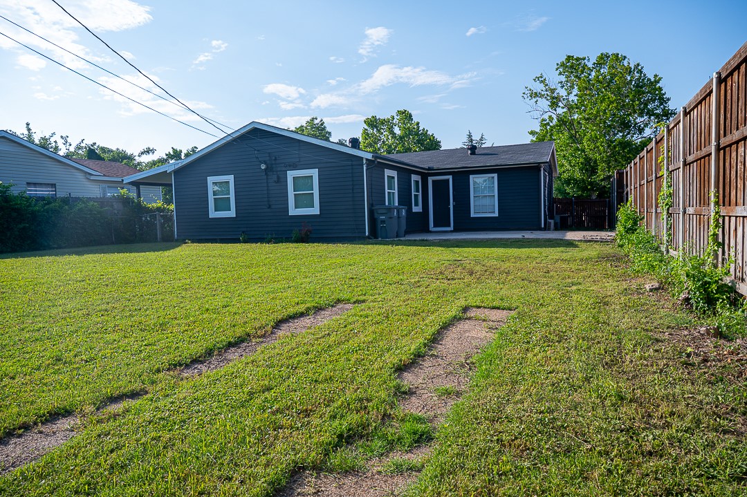 4006 June Drive Dallas TX 75211