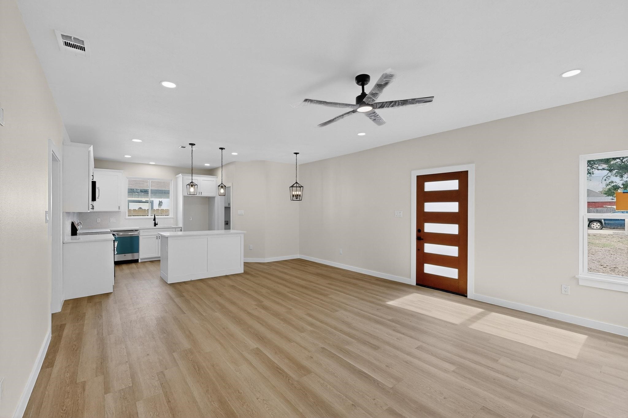 208 E Rusk Street Rice TX 75155