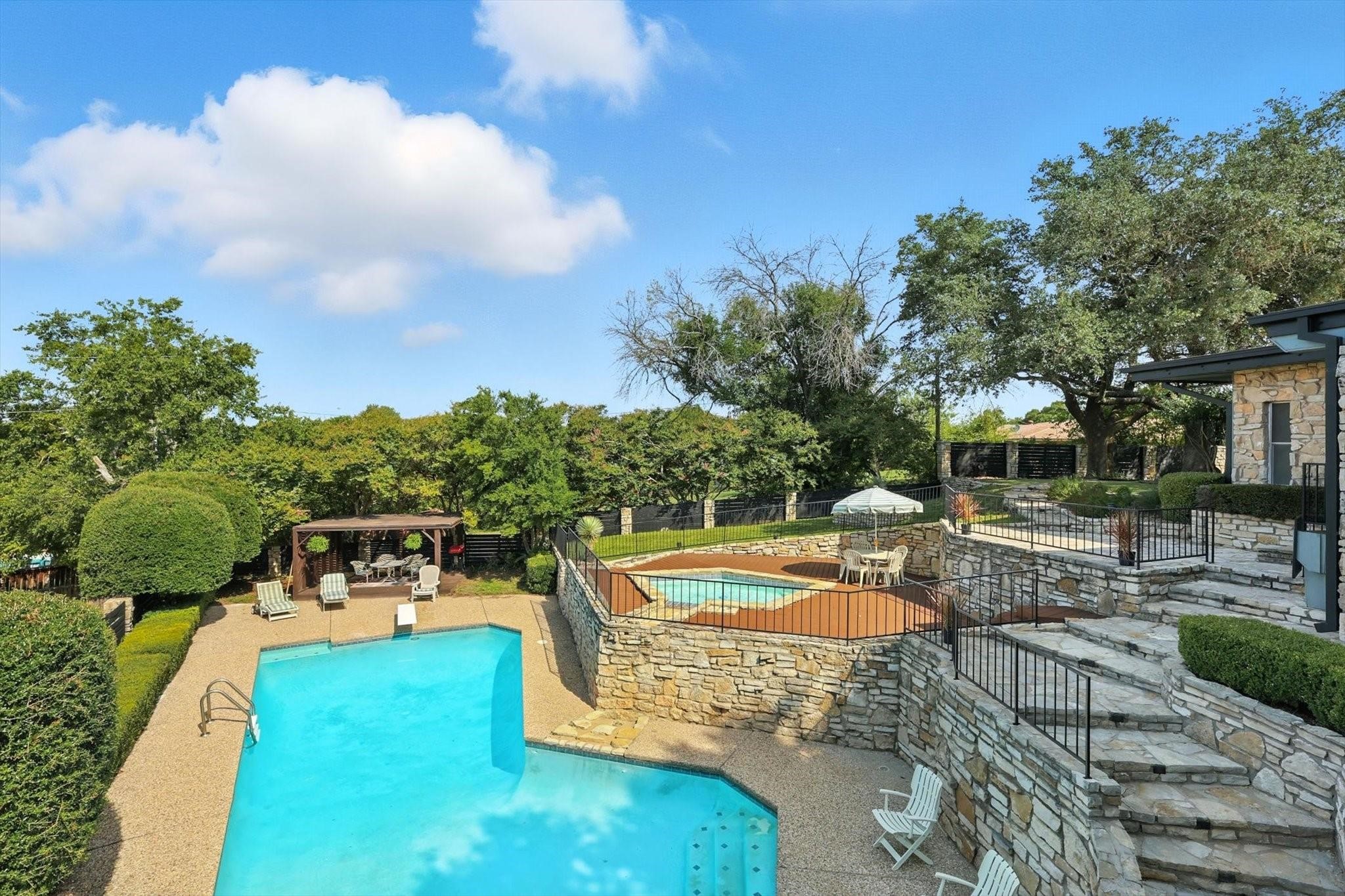 102 Bob White Avenue Weatherford TX 76086