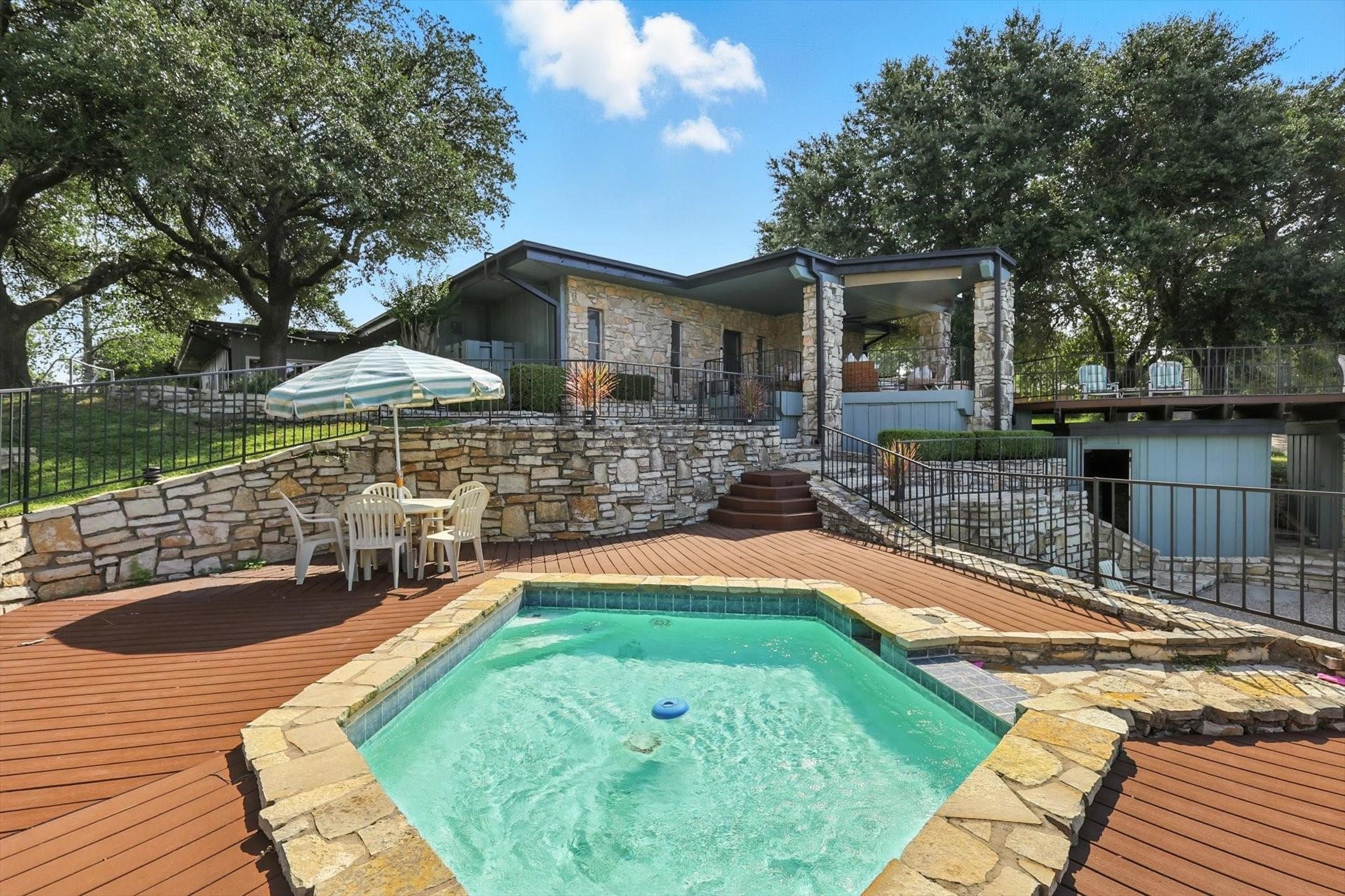 102 Bob White Avenue Weatherford TX 76086