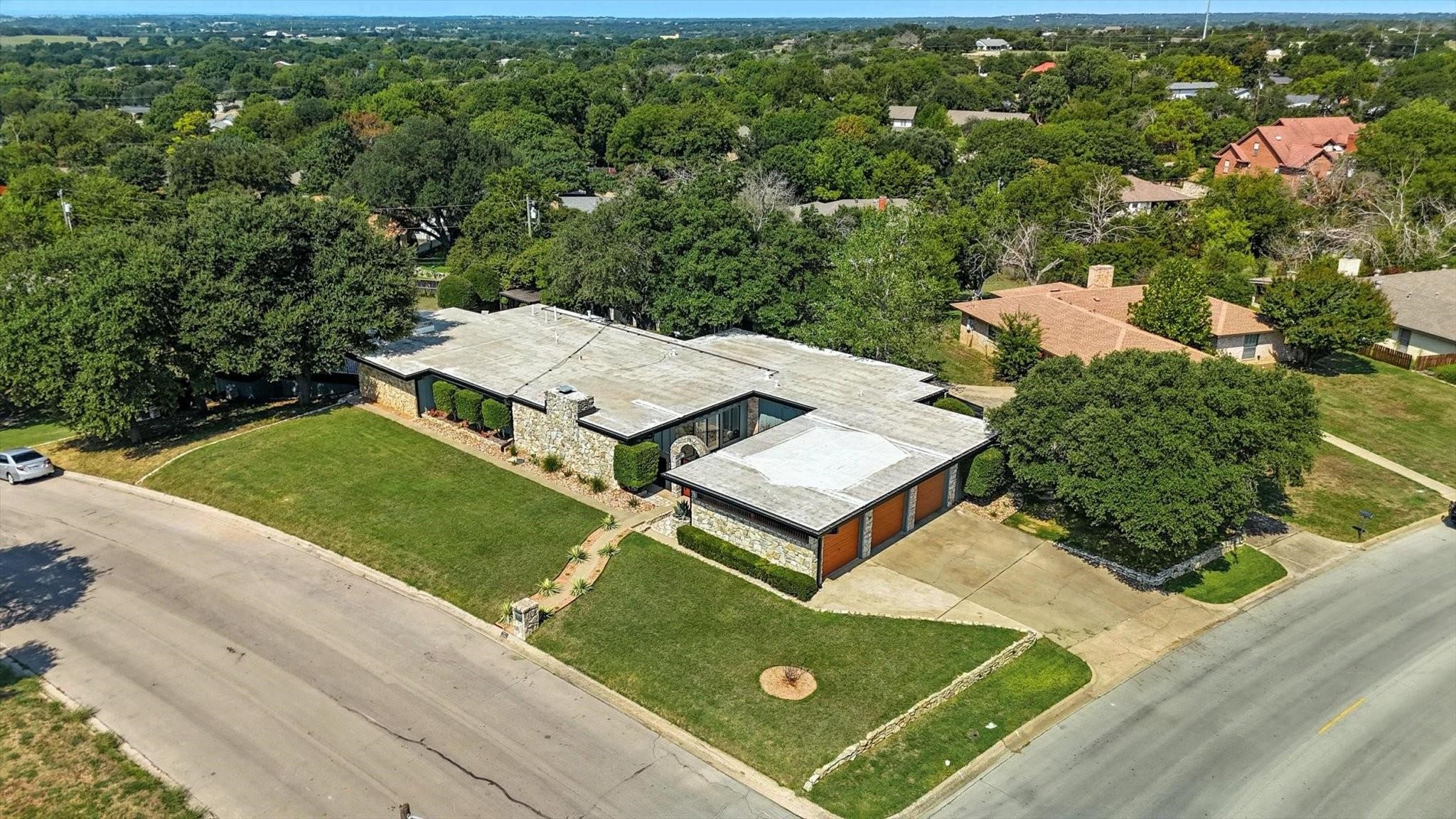 102 Bob White Avenue Weatherford TX 76086