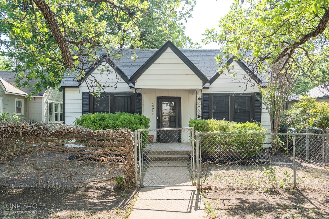 1241 Peach Street Abilene TX 79602
