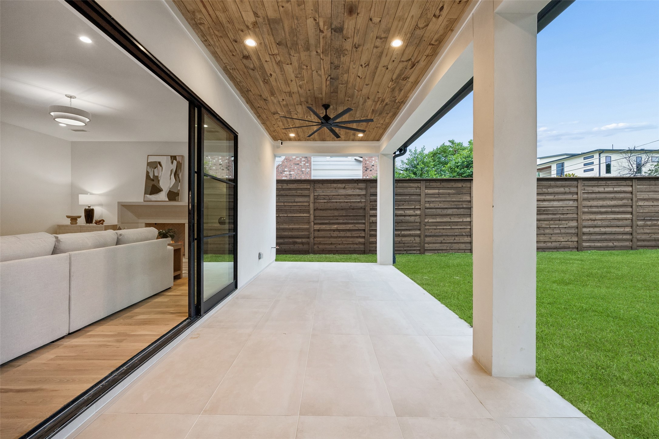 4413 Somerville Avenue Dallas TX 75206
