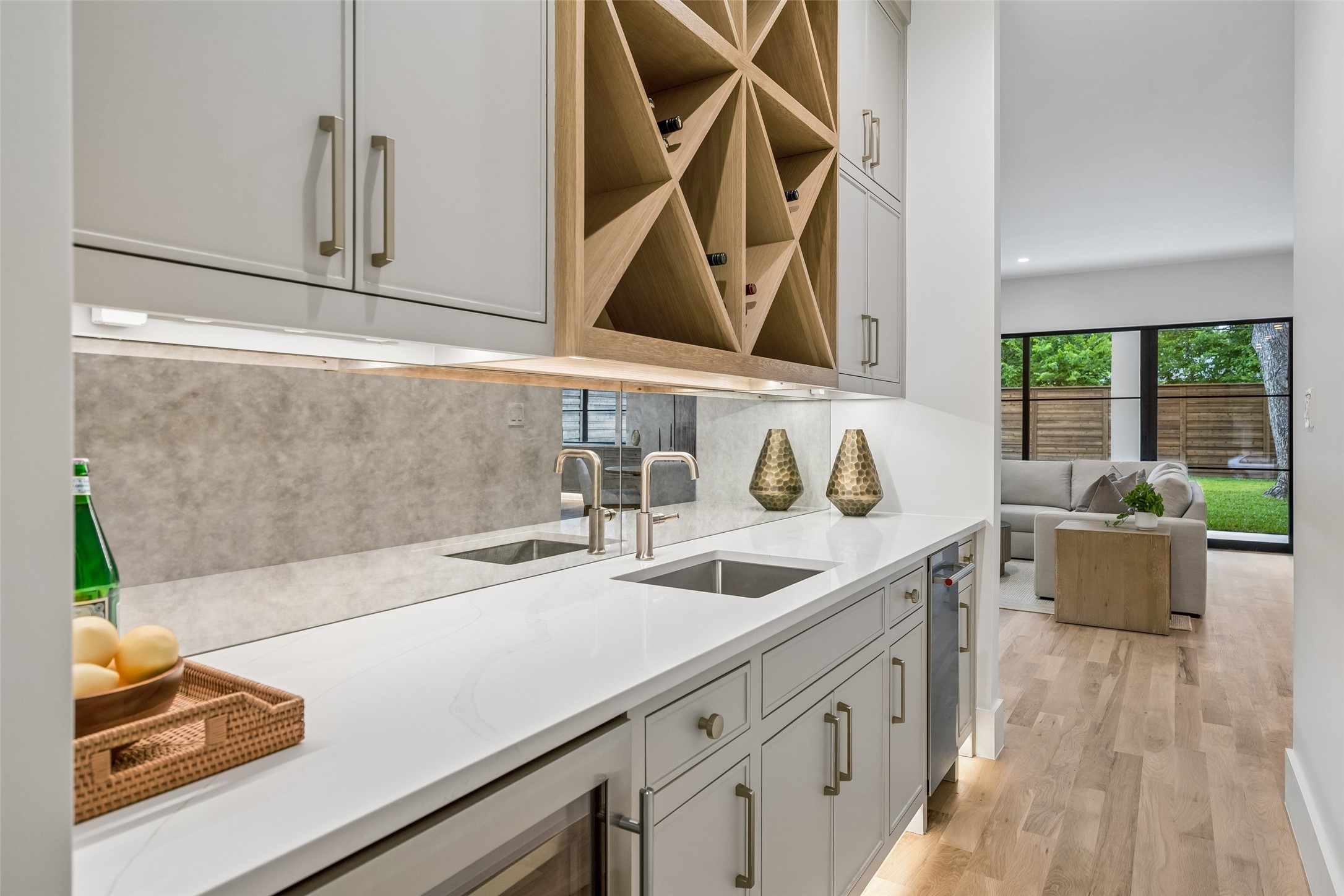 4413 Somerville Avenue Dallas TX 75206