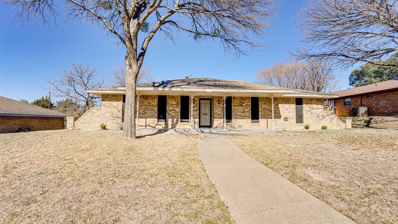 221 Abbey Lane Desoto TX 75115