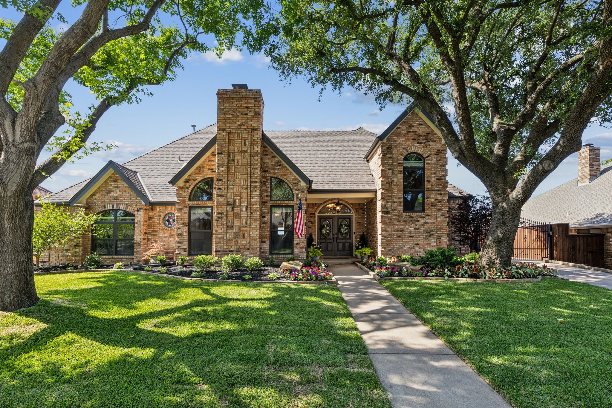1904 Glenbrook Court Bedford TX 76021