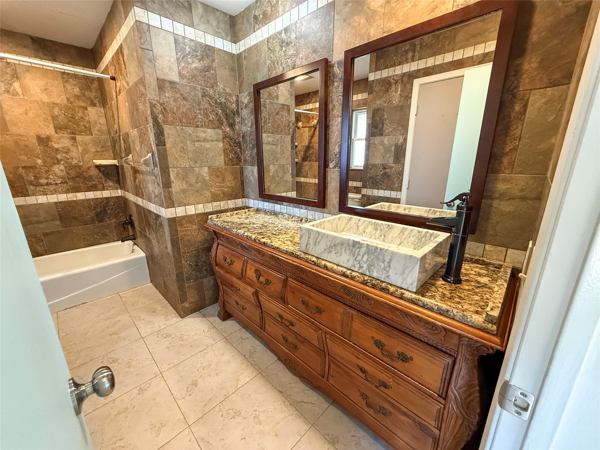 737 Kensington Lane Mansfield TX 76063