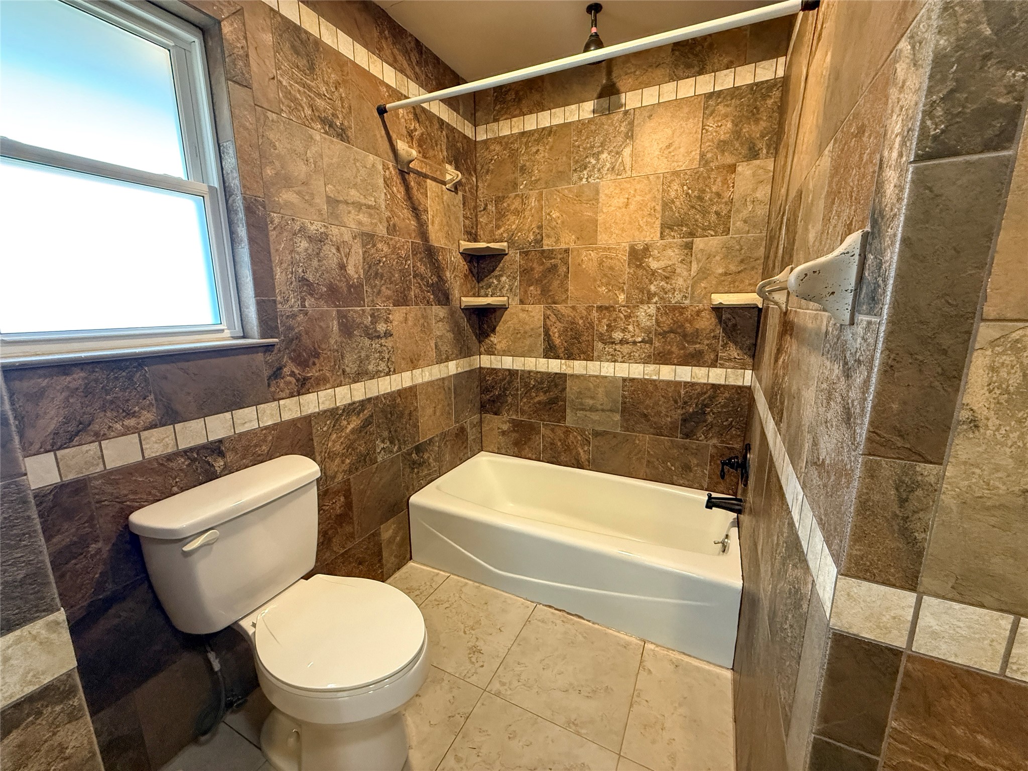 737 Kensington Lane Mansfield TX 76063