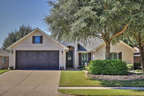 7508 Green Links Drive Benbrook TX 76126