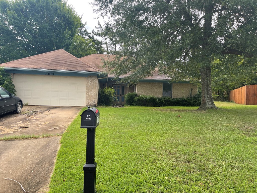 1300 27th Street NE Paris TX 75460