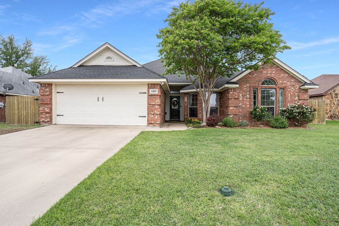 1809 Roadrunner Drive Weatherford TX 76088