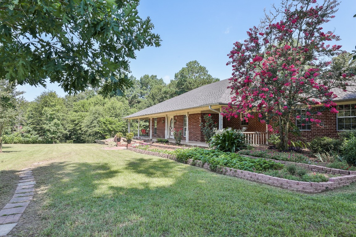 427 Vz County Road 1707 Grand Saline TX 75140