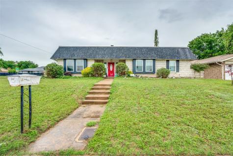 1616 Country Manor Road Fort Worth TX 76134