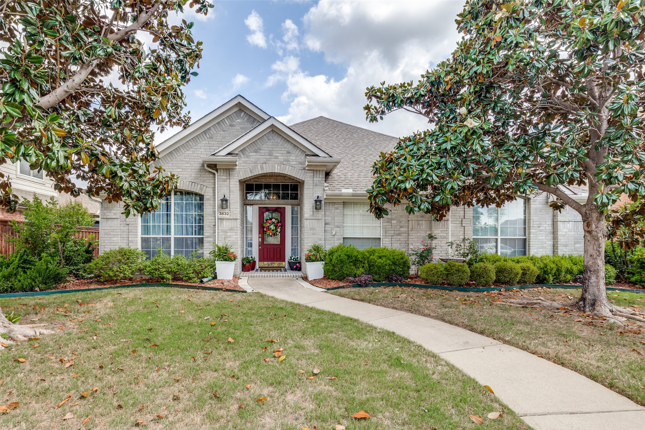 3832 Creekside Lane Carrollton TX 75010