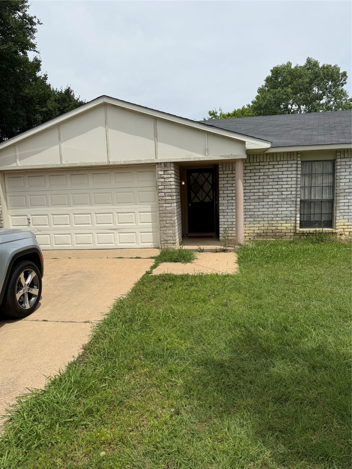 6933 Glenhurst Drive North Richland Hills TX 76182