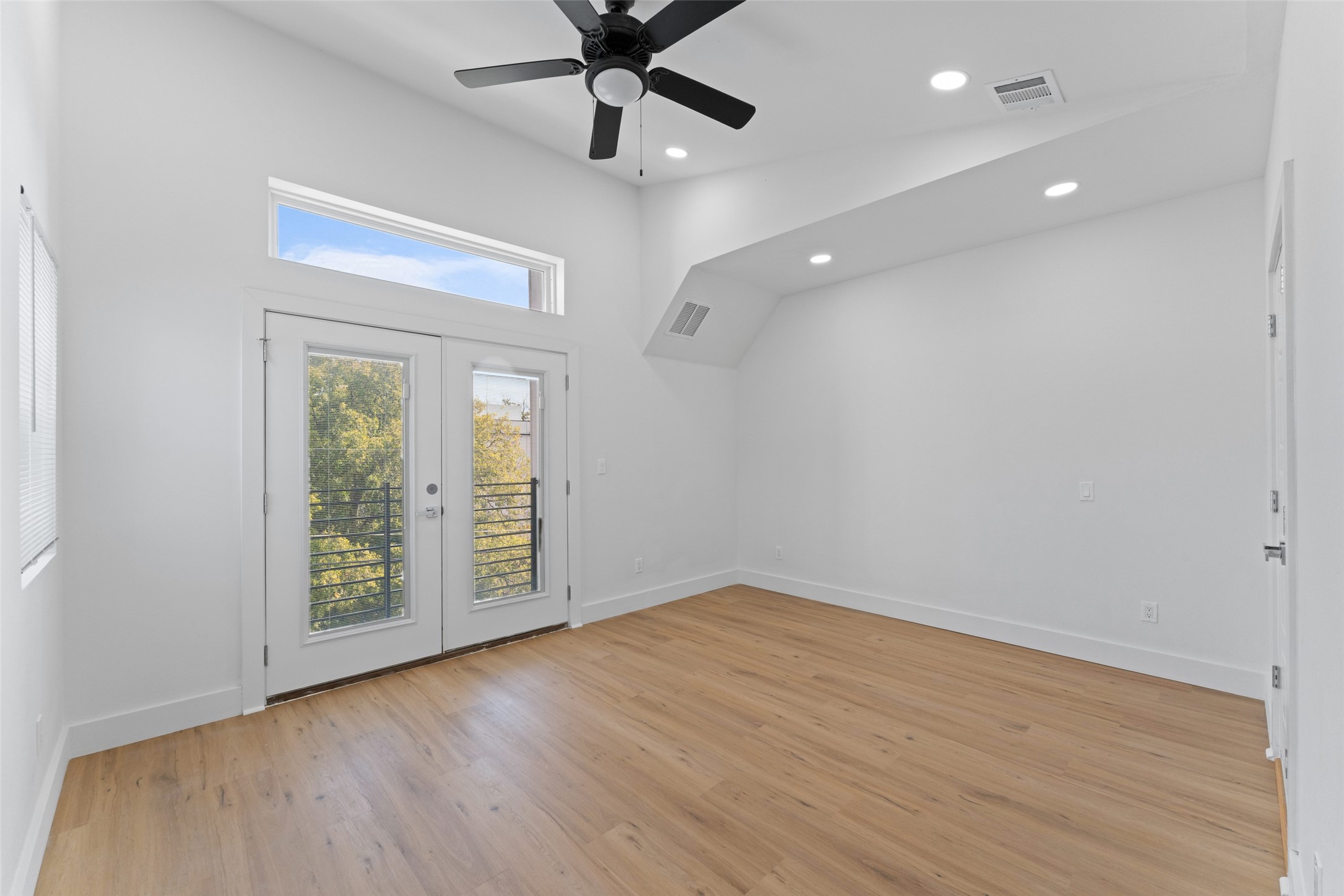 2511 Crossman Avenue Dallas TX 75212