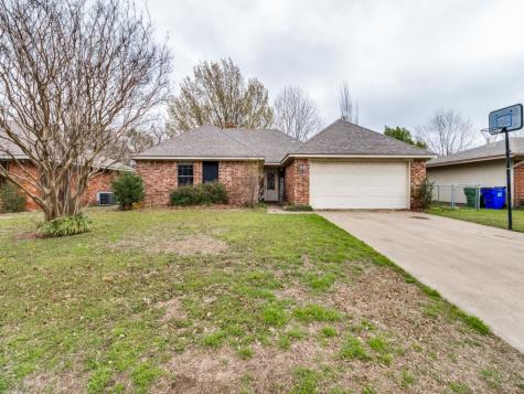 724 Park Place Whitesboro TX 76273
