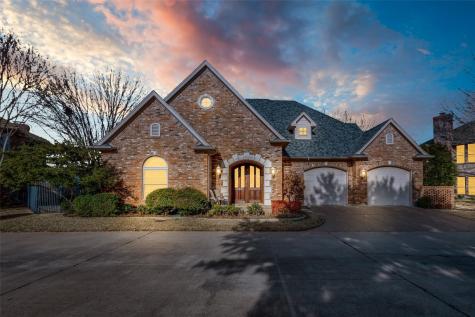5974 River Bend Drive Benbrook TX 76132