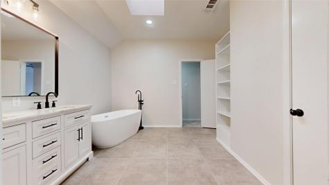 1010 Fairhaven Drive Garland TX 75040