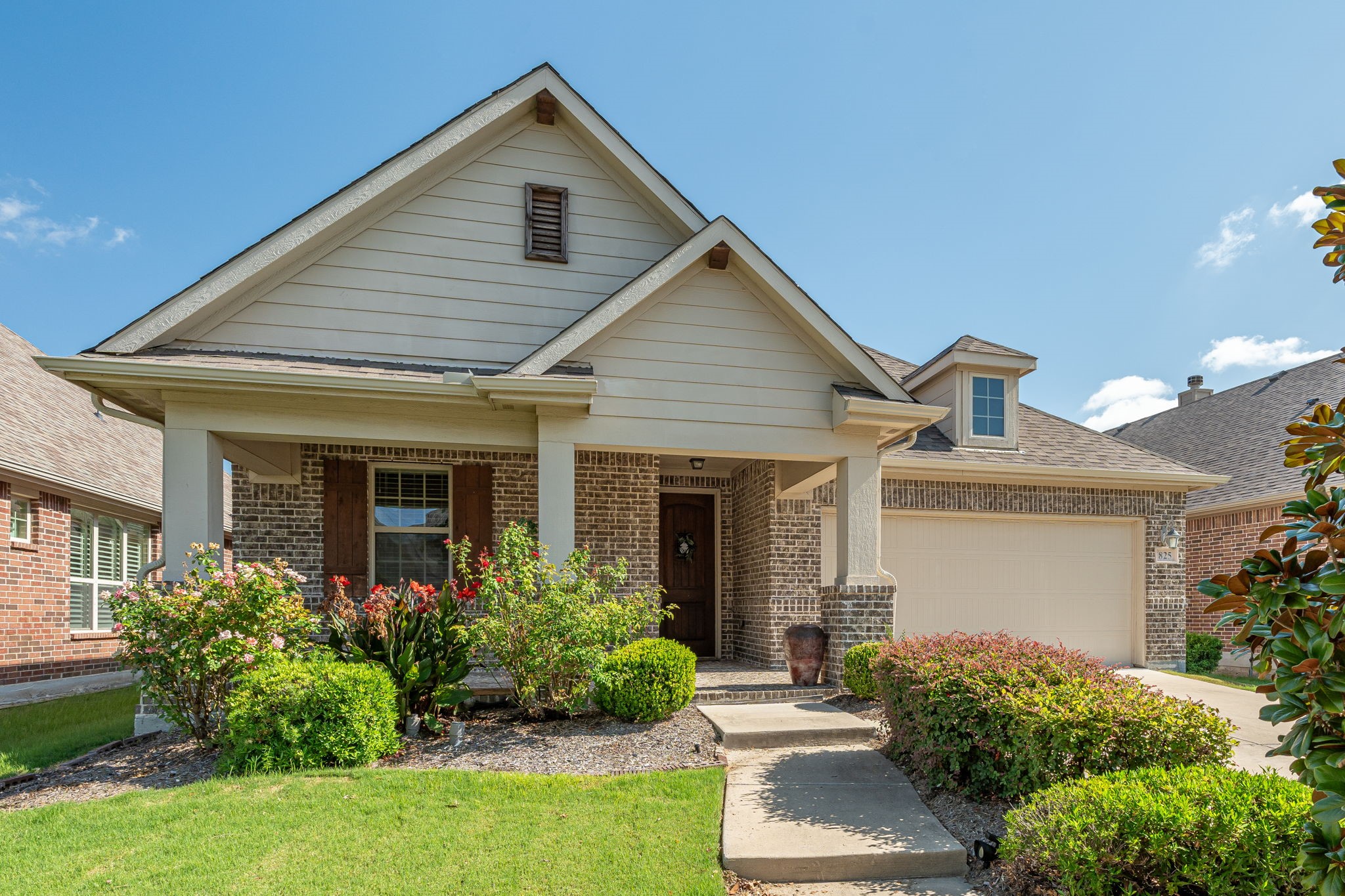 825 Hayden Lane Savannah TX 76227