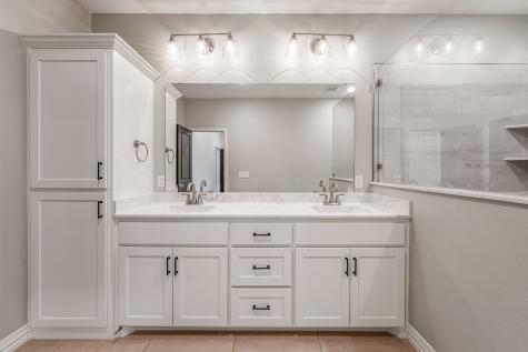 1501 Johnson Road Iowa Park TX 76367