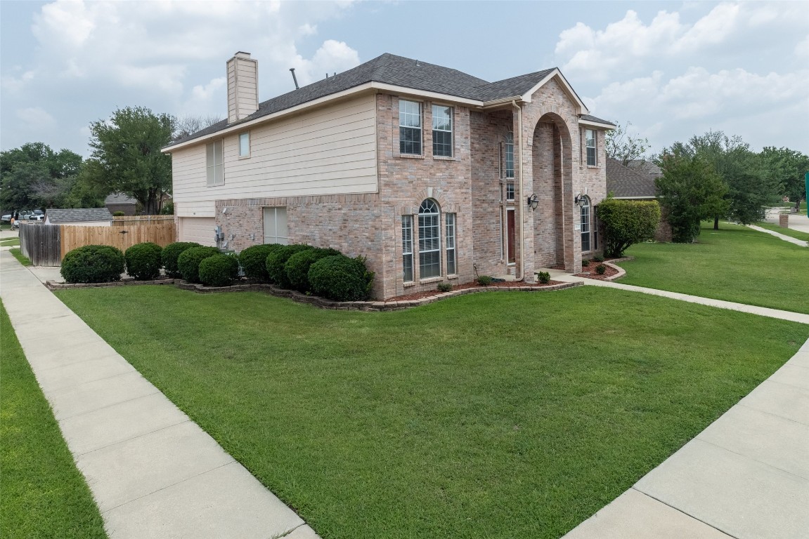 4817 Park Brook Drive Fort Worth TX 76137