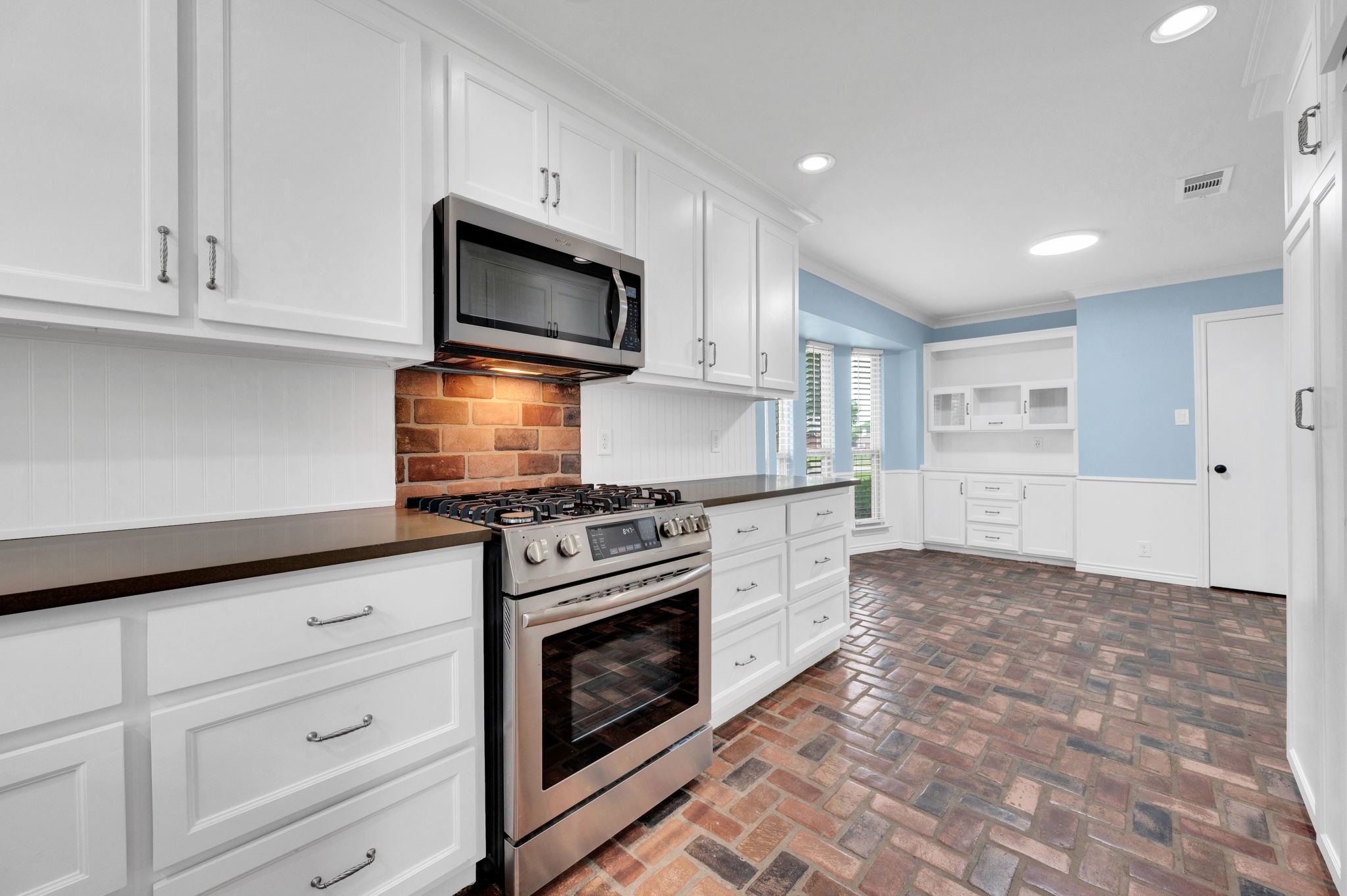 102 Chapman Circle Waxahachie TX 75165