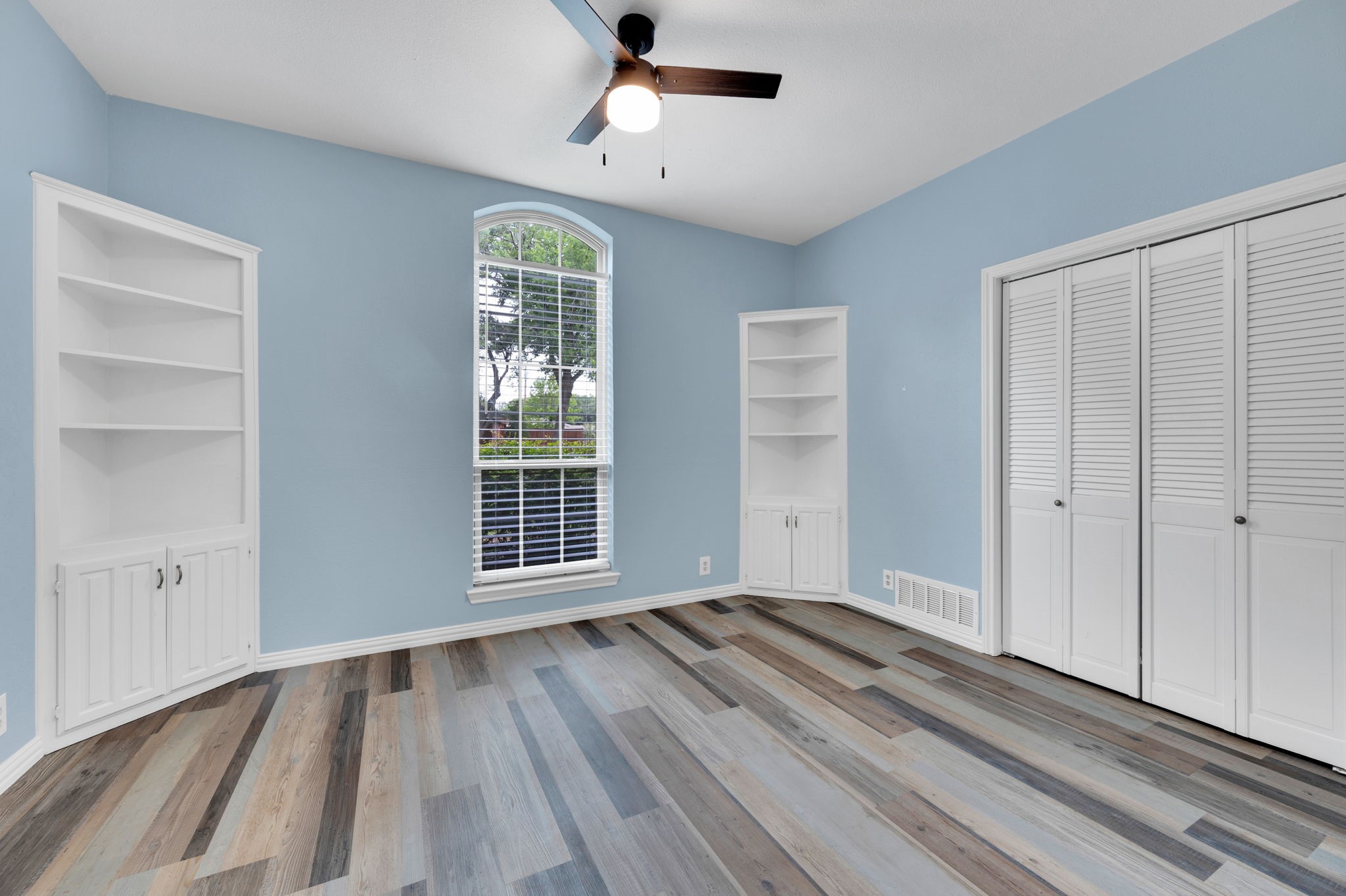 102 Chapman Circle Waxahachie TX 75165