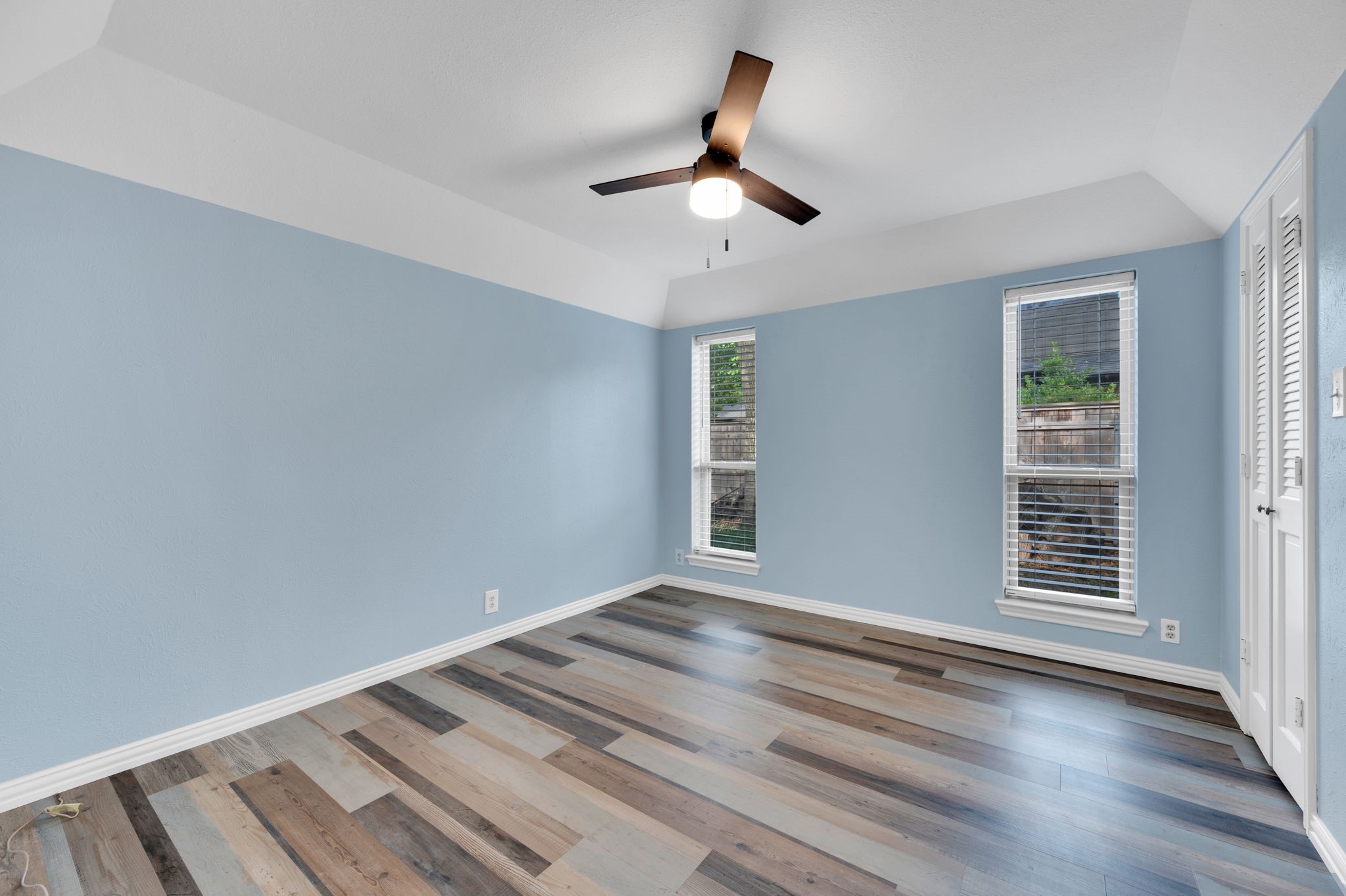 102 Chapman Circle Waxahachie TX 75165