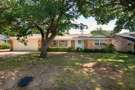 608 Misty Glen Drive Desoto TX 75115
