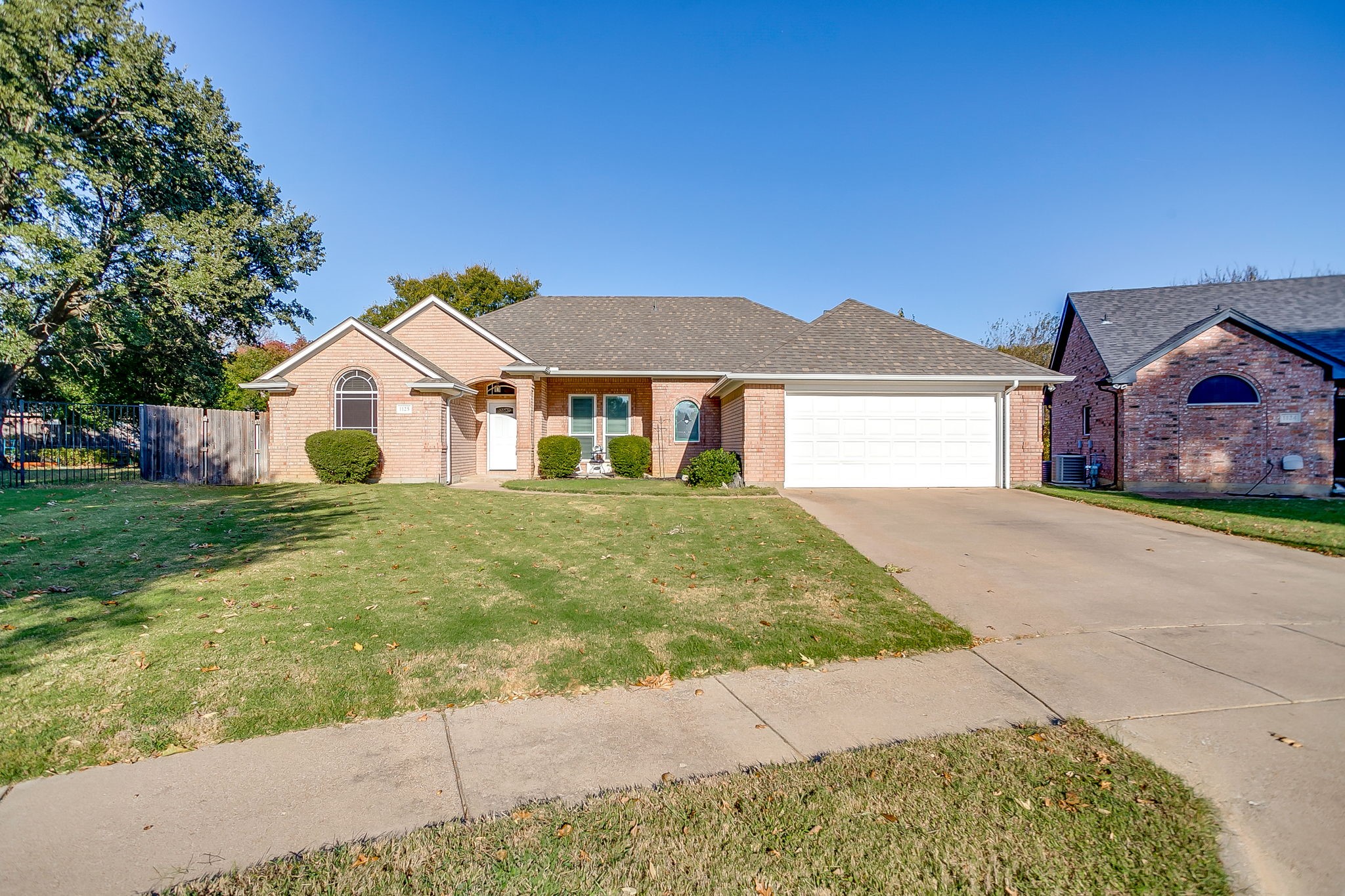 1125 Starling Court Burleson TX 76028