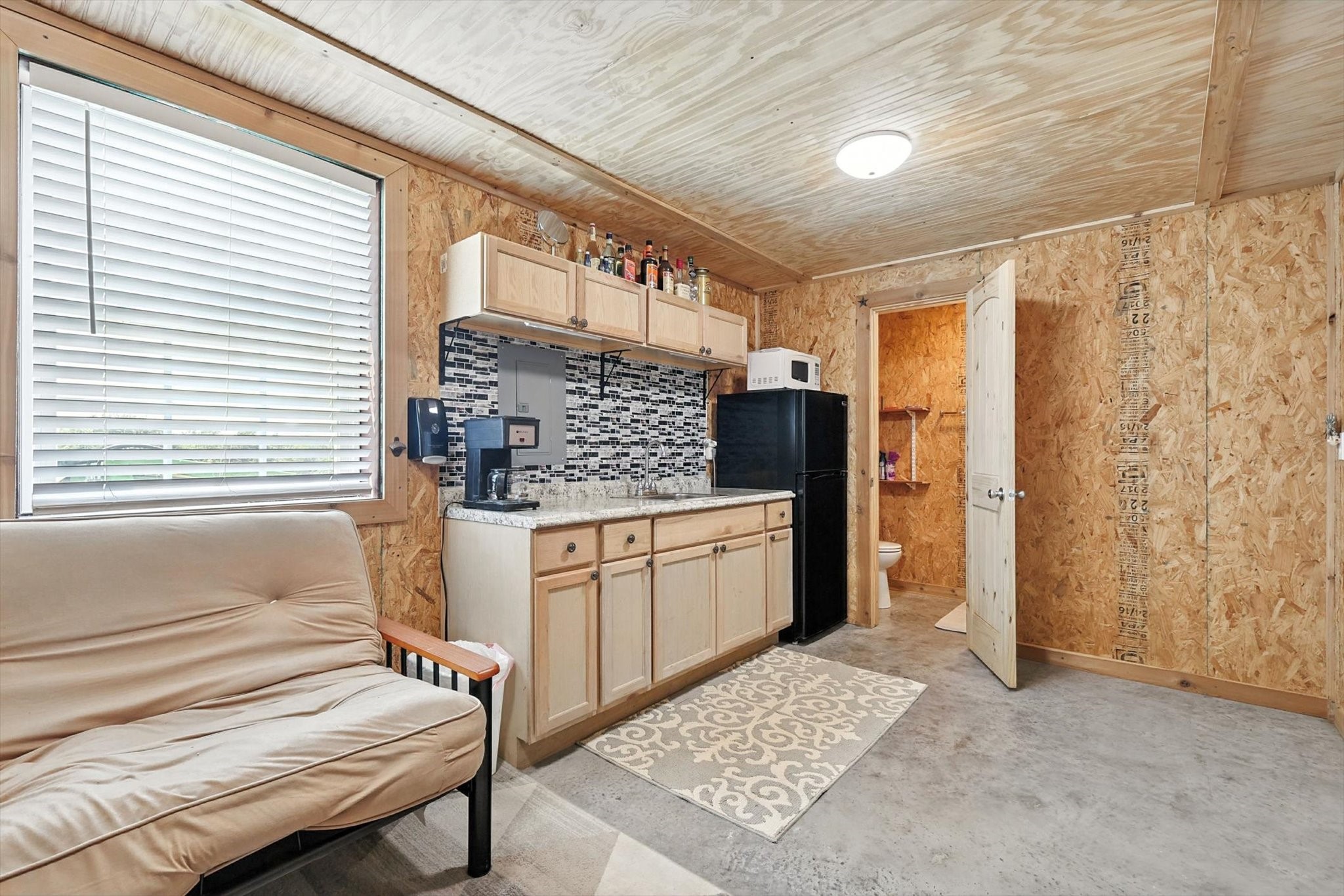 1106 Private Road 425 Whitewright TX 75491