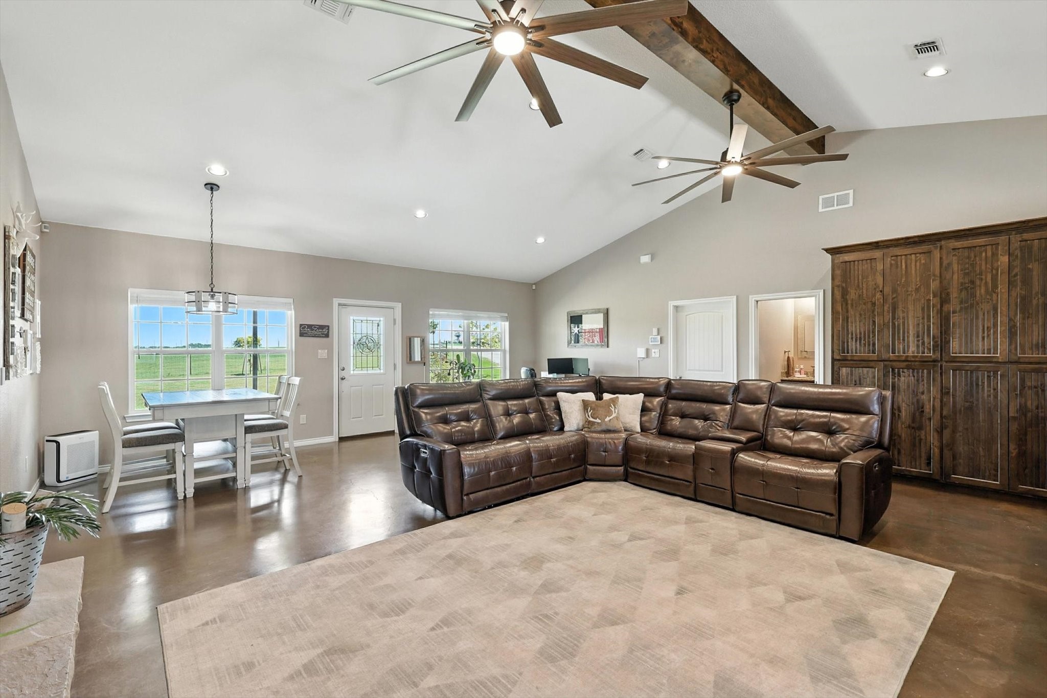 1106 Private Road 425 Whitewright TX 75491