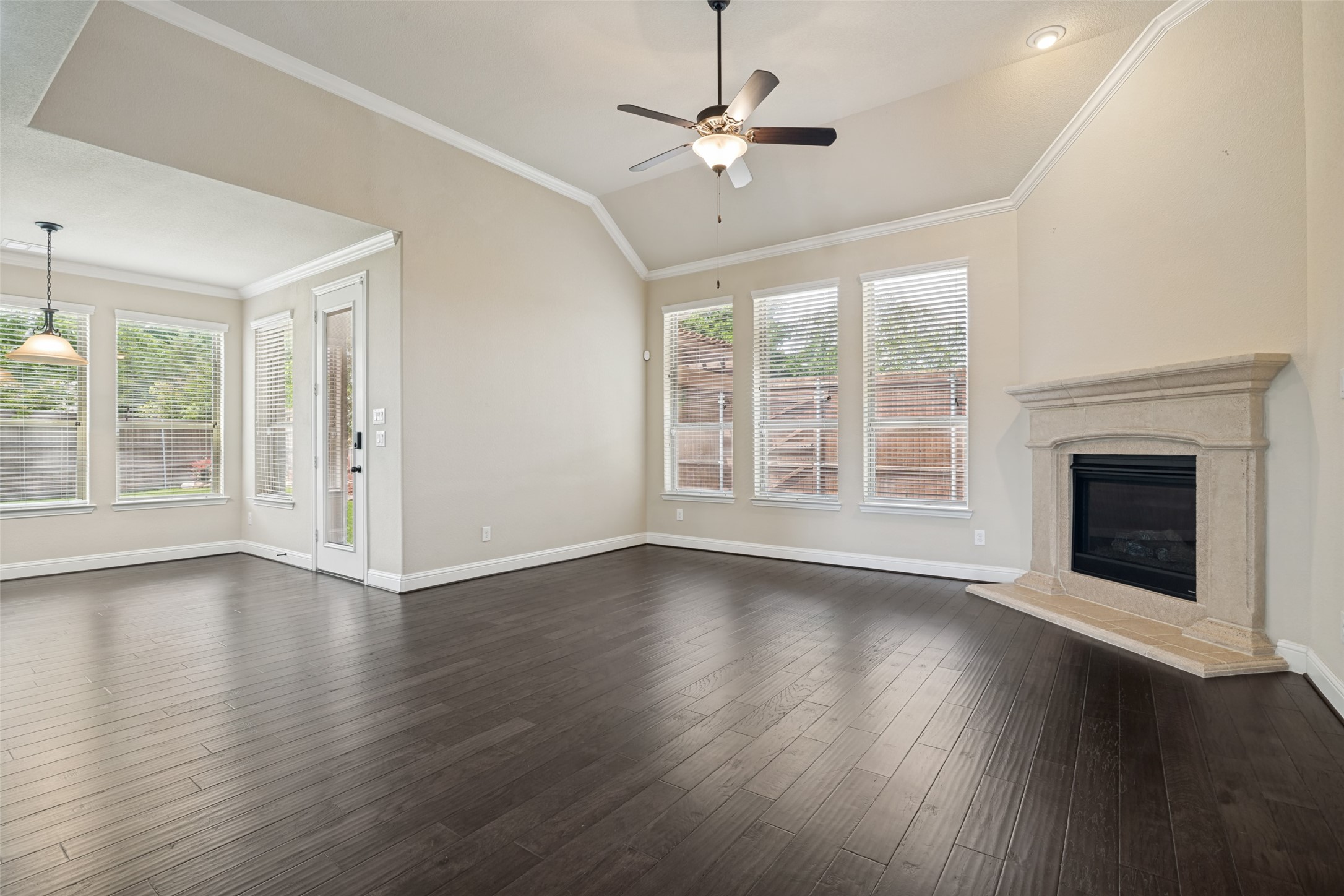 10002 Edgeway Circle Rowlett TX 75089