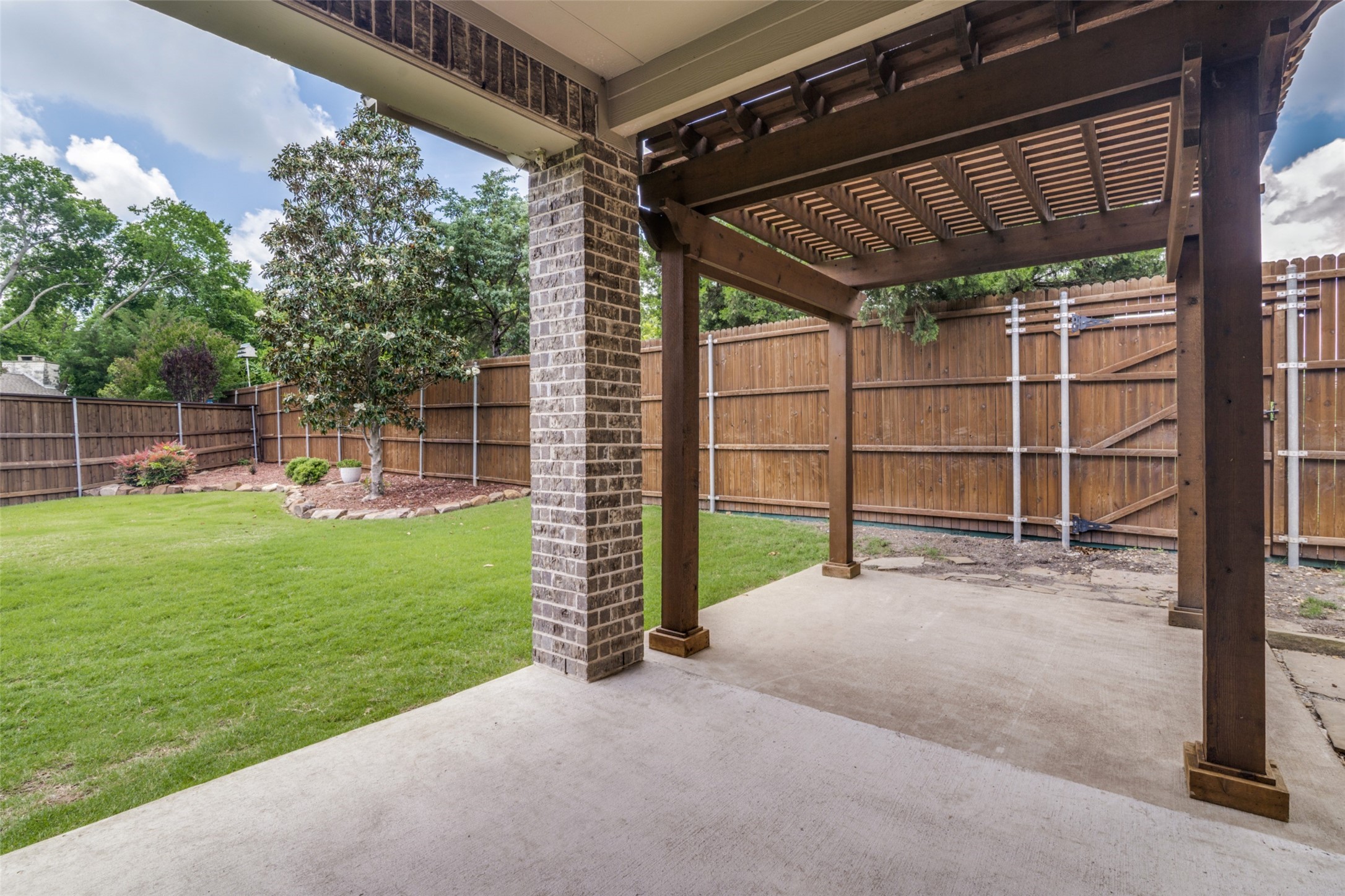 10002 Edgeway Circle Rowlett TX 75089