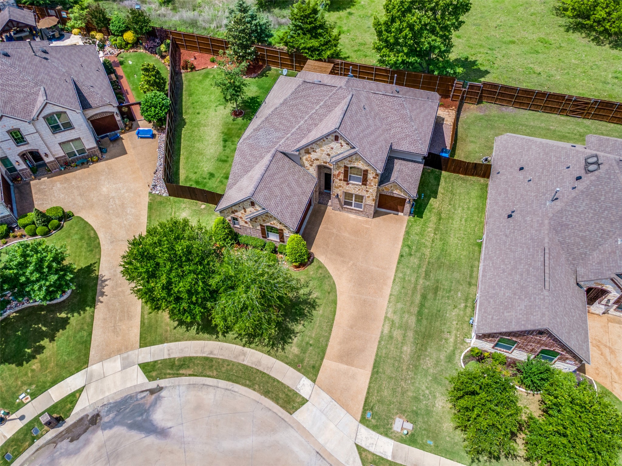 10002 Edgeway Circle Rowlett TX 75089