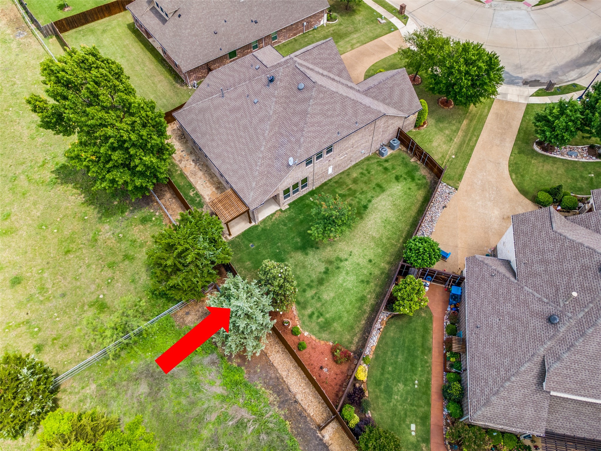 10002 Edgeway Circle Rowlett TX 75089