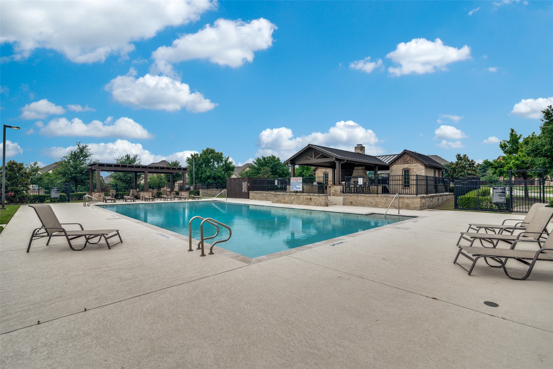 10002 Edgeway Circle Rowlett TX 75089
