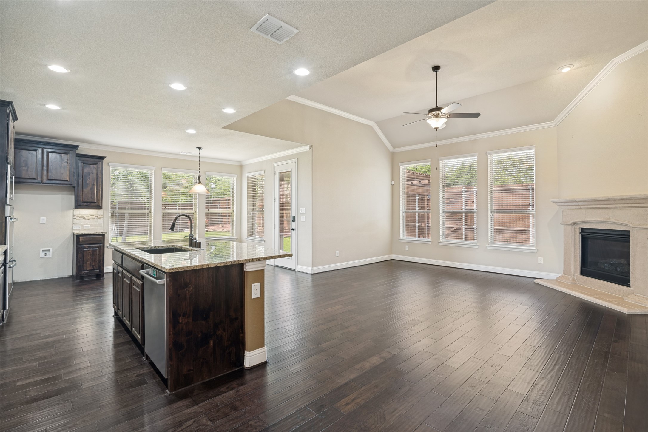 10002 Edgeway Circle Rowlett TX 75089