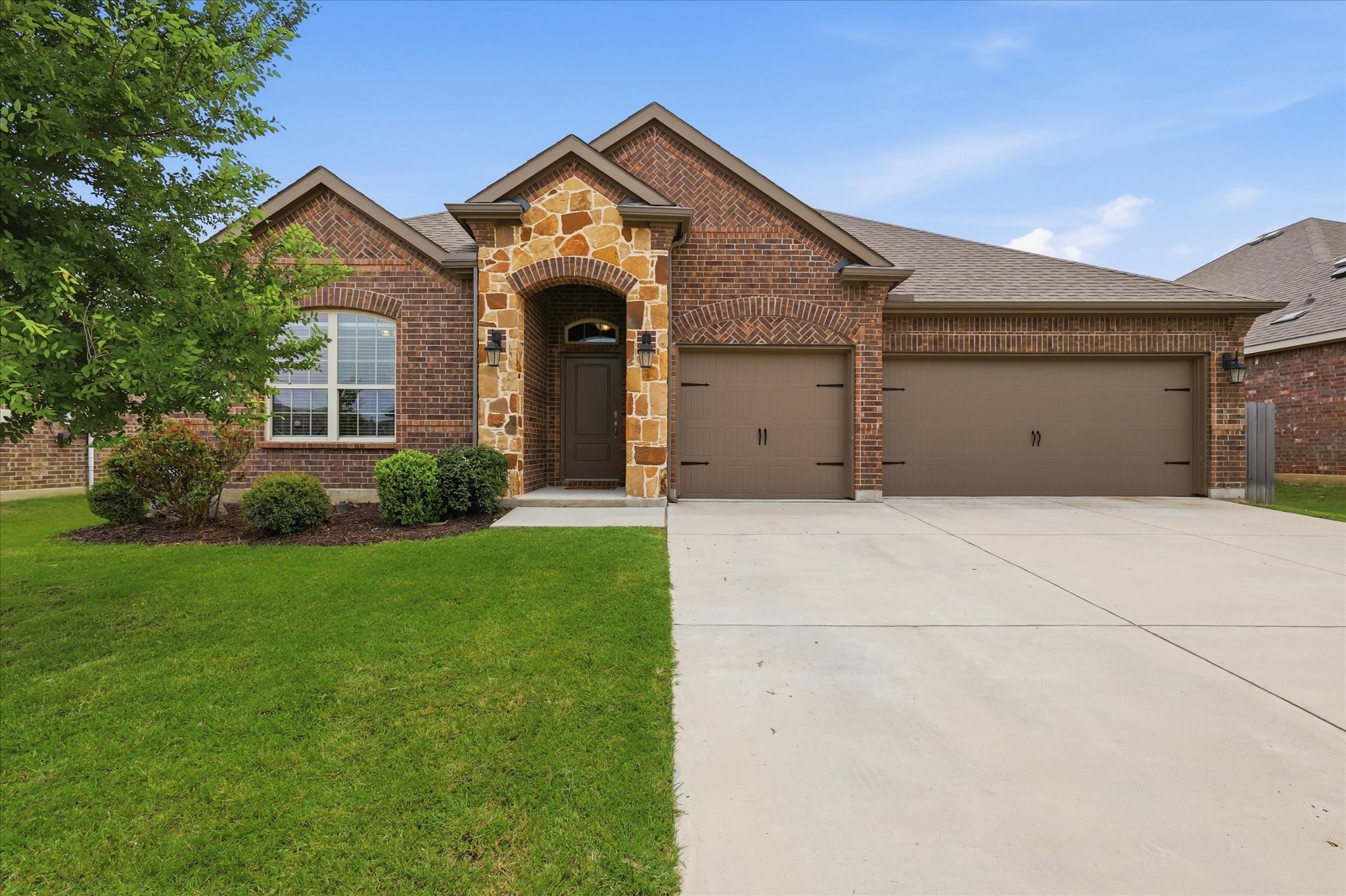 10912 Culberson Drive Aubrey TX 76227
