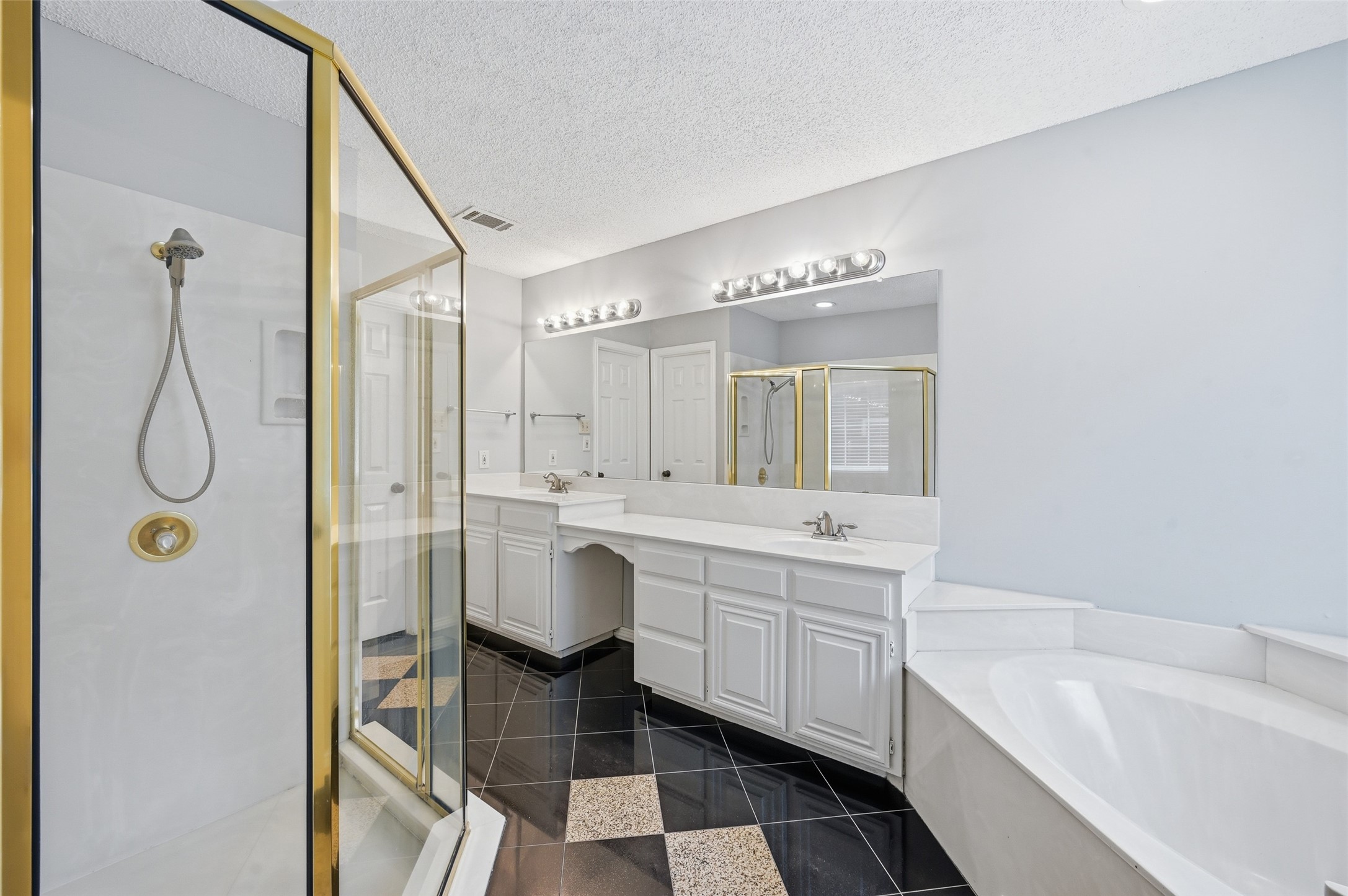 4203 Murwick Drive Arlington TX 76016